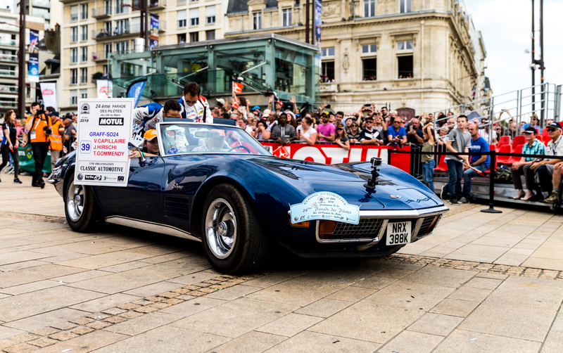 Illustration for article titled The Le Mans Driver Parade Is Absolutely Bonkers